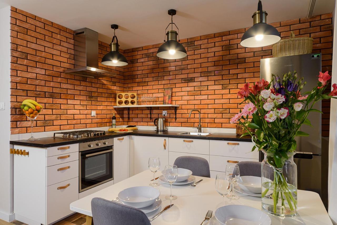 P&O Apartments Hawajska 바르샤바 외부 사진